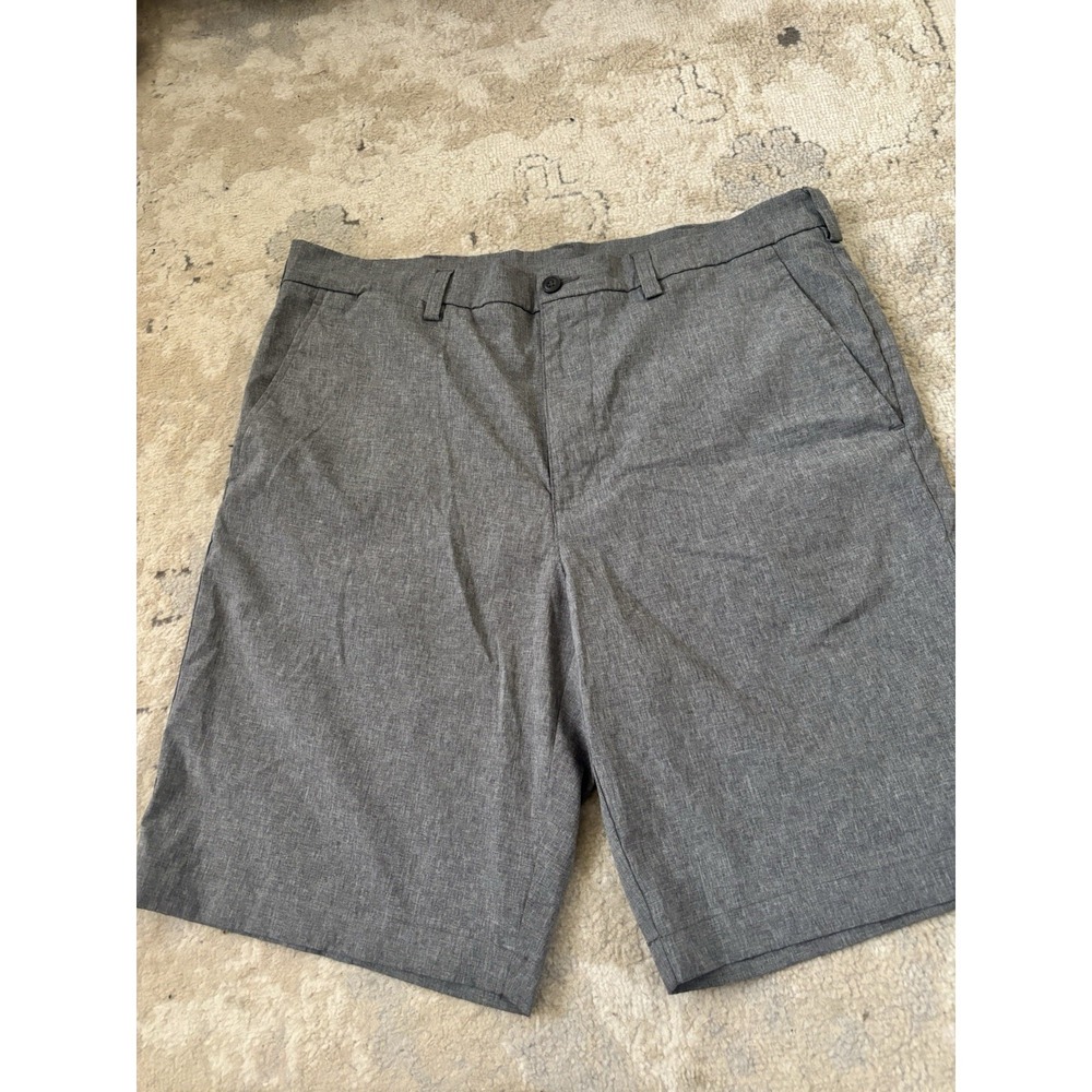 PGA Tour Golf Shorts Size 36x9‎ Gray Flat Front Stretch Performance EUC